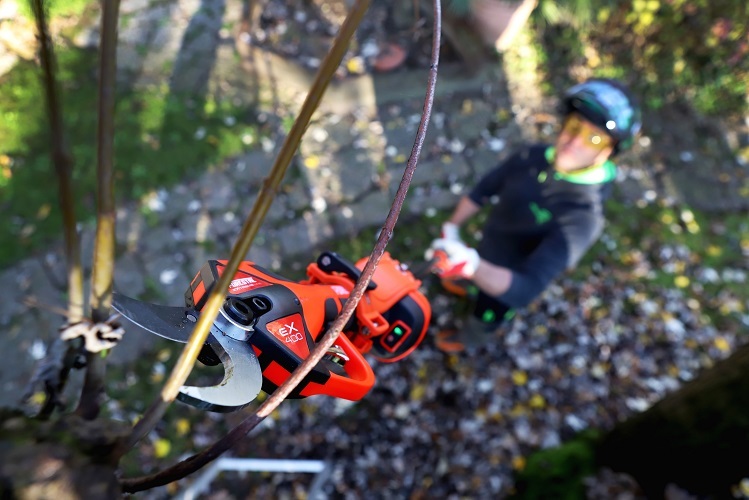 forbici elettroniche a batteria forestal